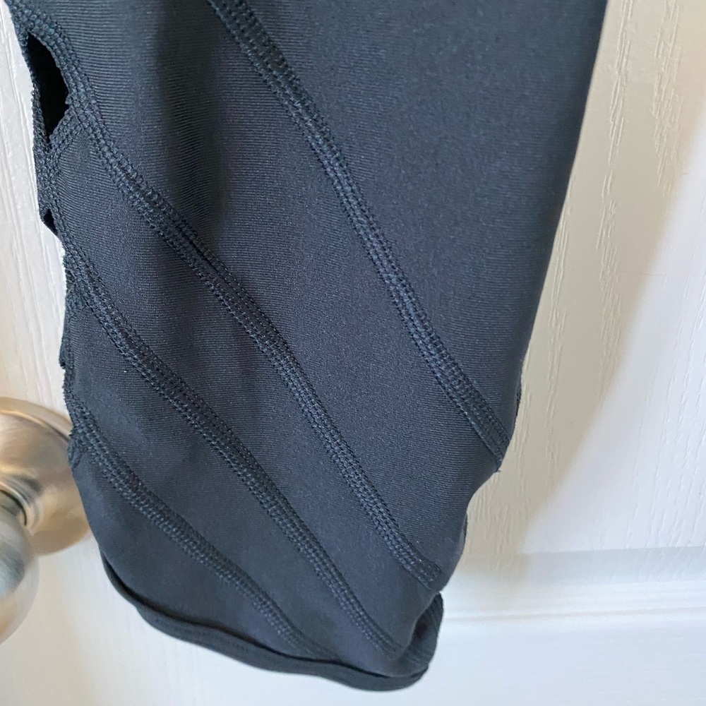 Women’s UnderArmour Heatgear tights size-L - Picture 4 of 6